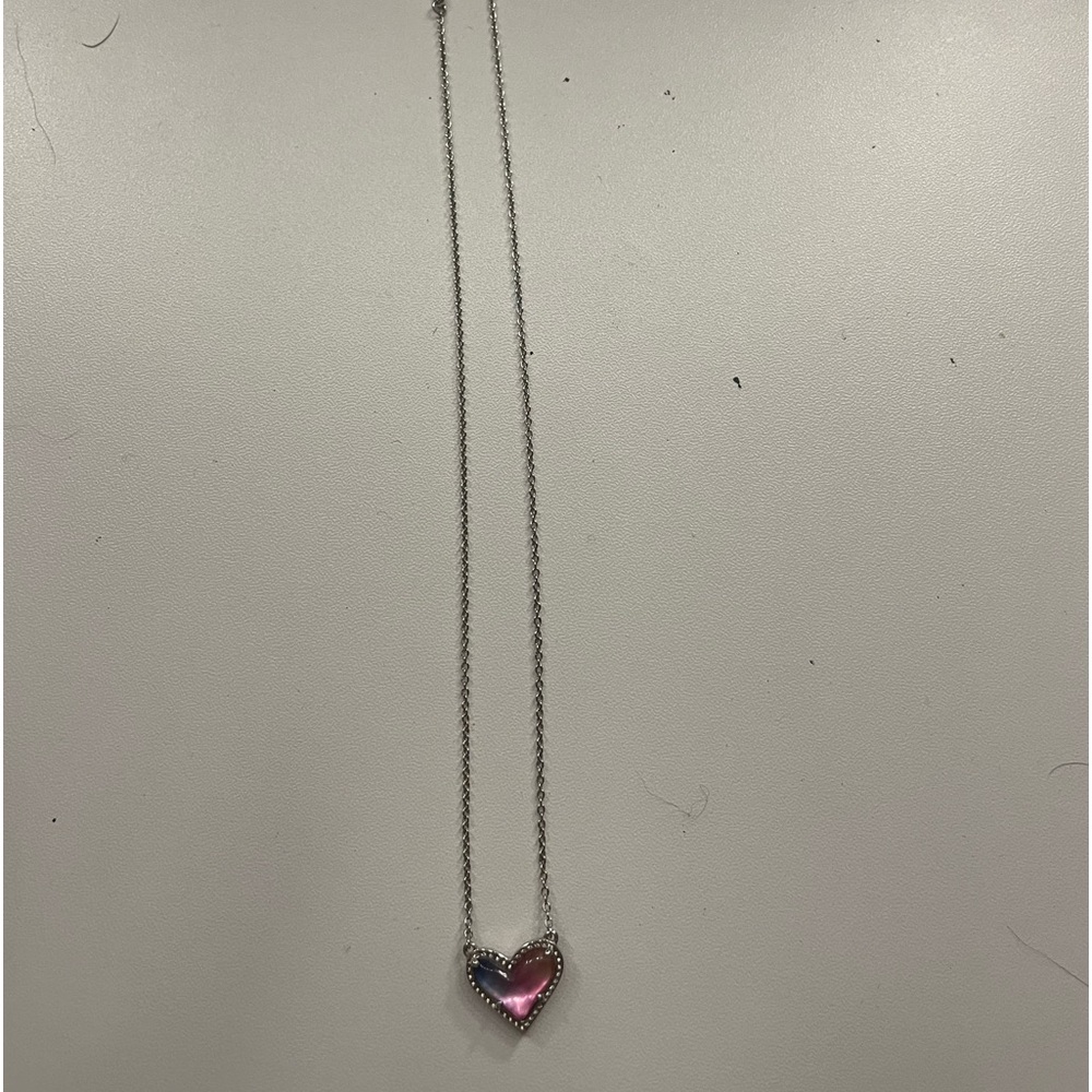Kendra Scott heart necklace